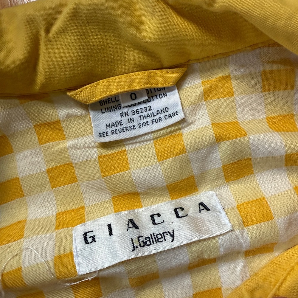 Cropped Yellow Jacket - Picture 2 of 9